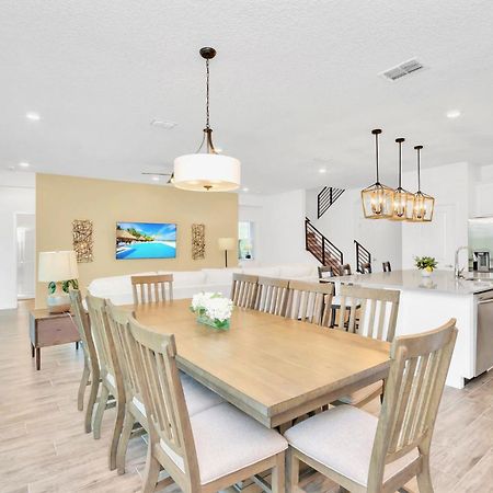 Stunning 9Br Home - Family Resort With Private Pool, Hot Tub, Games Room And Bbq! 키시미 외부 사진