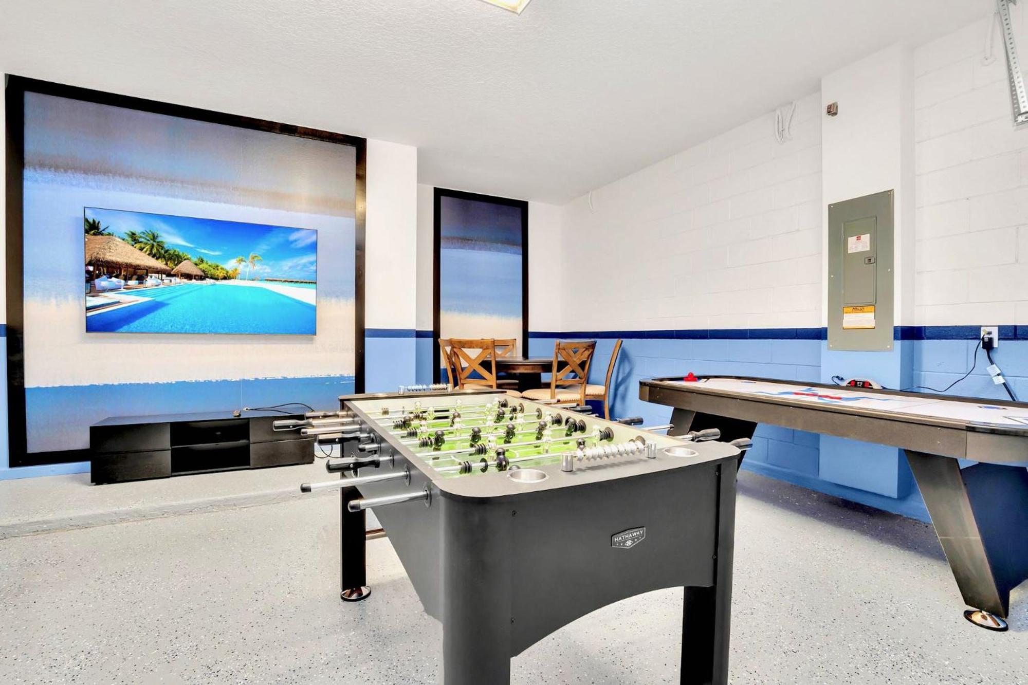 Stunning 9Br Home - Family Resort With Private Pool, Hot Tub, Games Room And Bbq! 키시미 외부 사진