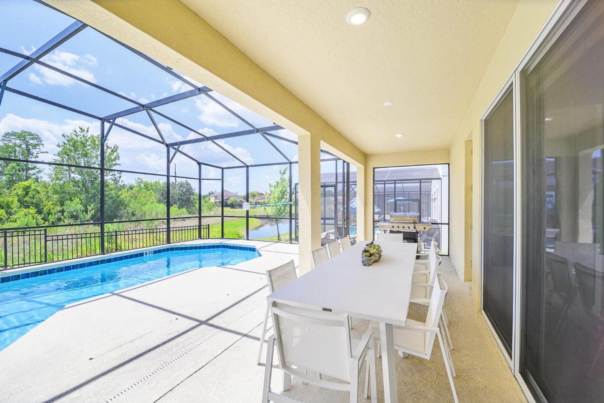 Stunning 9Br Home - Family Resort With Private Pool, Hot Tub, Games Room And Bbq! 키시미 외부 사진